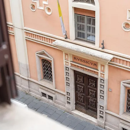 Ancient Rome Apartment-3