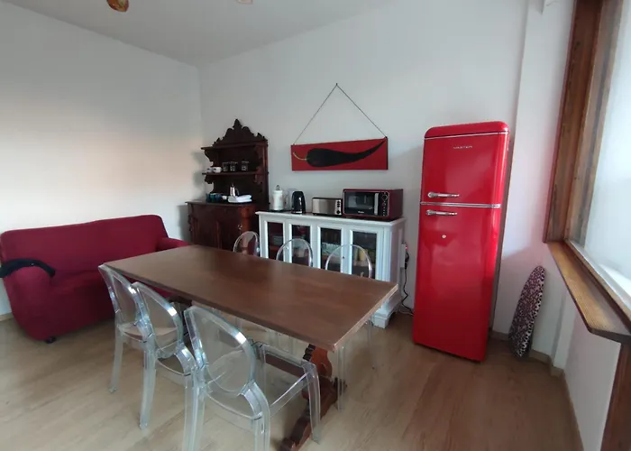 Vanity - 4 Bedrooms With 4 Bathrooms - Ac & Wifi